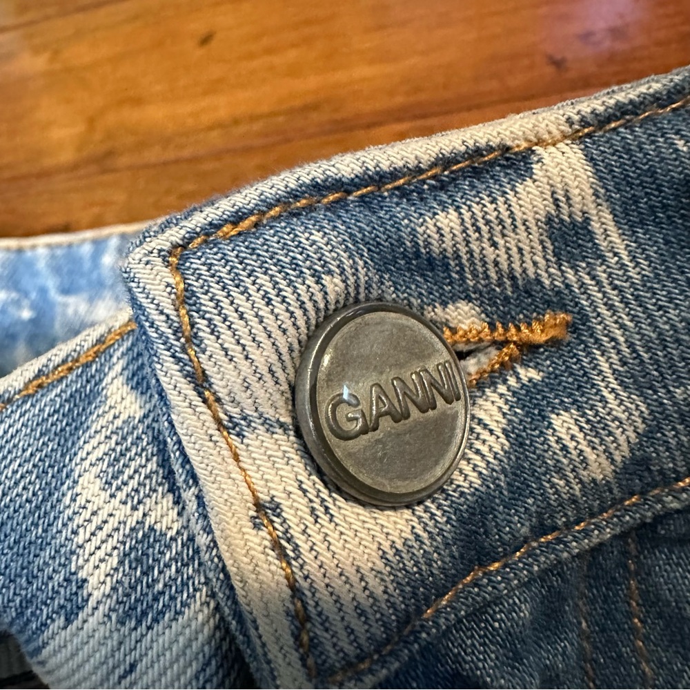 Ganni Blue Acid Wash Betzy Flare Jeans - Picture 5 of 16